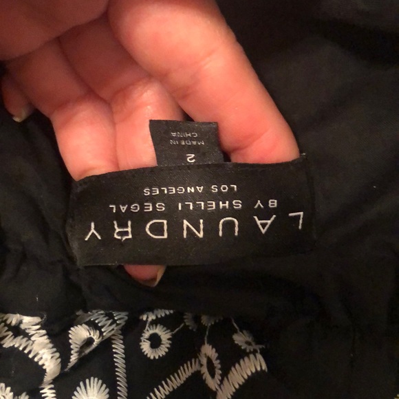 Cute romper - Picture 3 of 3